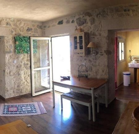 Appartement Stonehouse Elia Up à Myrtos Extérieur photo